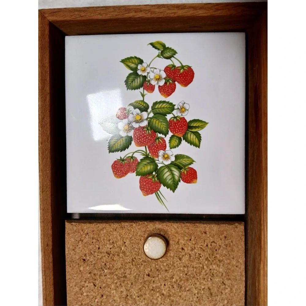 Vintage Strawberry Wooden Wall Memo Clip Organizer With Key Hooks & Cork Board